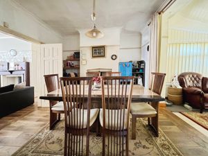 Dining Area- click for photo gallery